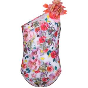 Molo One piece swimsuit and hat. Like new! Beautiful combo. Paid $150 SIZE 9.